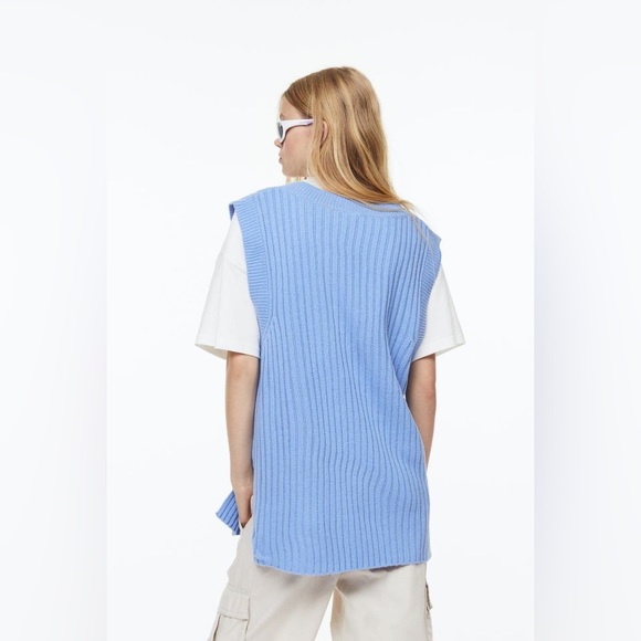 Oversized Vest - Picture 4 of 5